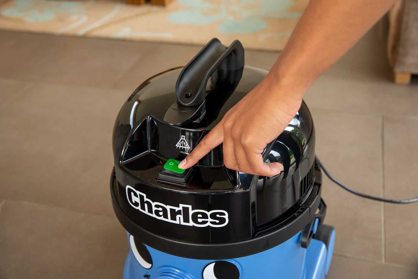 Wet Dry Vacuum Cleaner In Action - My Henry USA