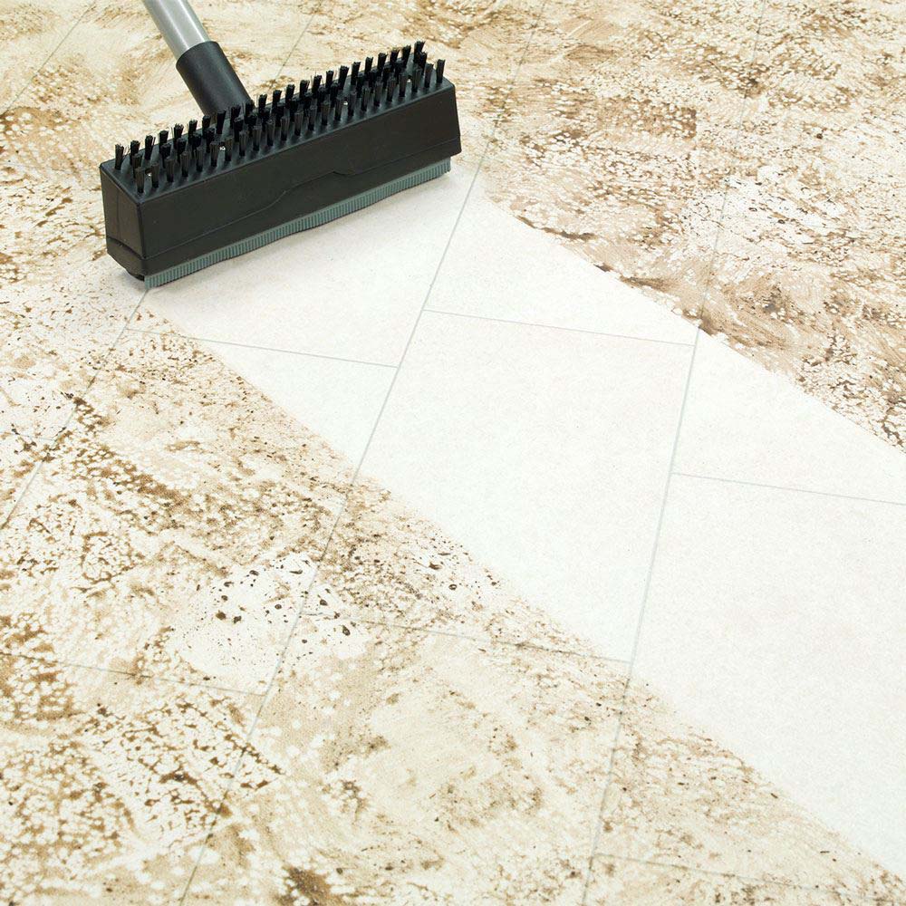 GVE 370 Lifestyle Home Cleaning Scene - My Henry USA